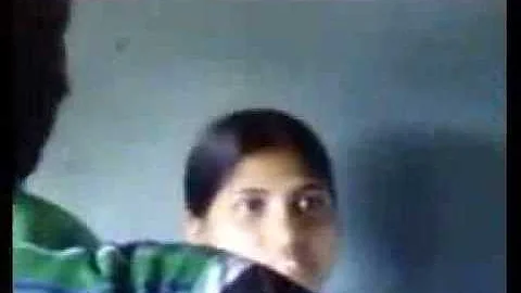 indian mms taint in train group of boys with one girl masti