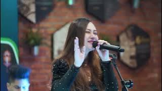 COKELAT X AIU Buka Bareng Cokelat