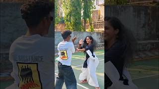 En Machane Paathu Thikkirene.