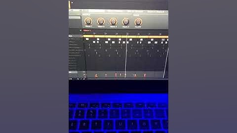 How To Use Macro Controls || Native Instruments || Maschine