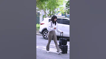 4K 2024 하지원치어리더 출근패션 Shorts 하지원 치어리더 응원 직캠 영상 한화이글스 