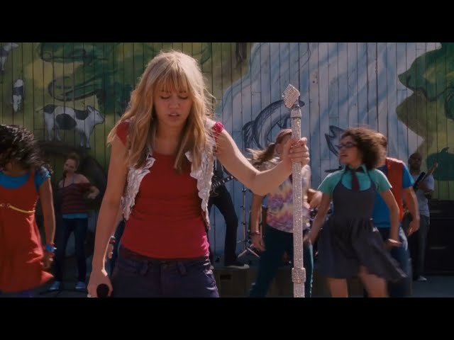 Hannah Montana The Movie [2009] - Rock star + Miley reveals that she’s Hannah to Crowley Corners class=