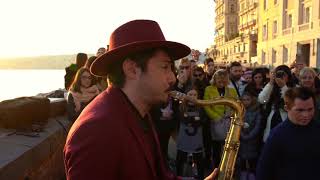 L  Amour Toujours  STREET SAX PERFORMANCE