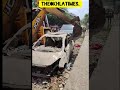 मरकज़ के बाहर से निकली शराब की बोतलें, 4 साल से पड़ी डस्टबिन कार को हटाया गया #okhla #jamianagar 