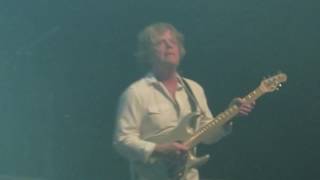 Wind Him Up - SAGA