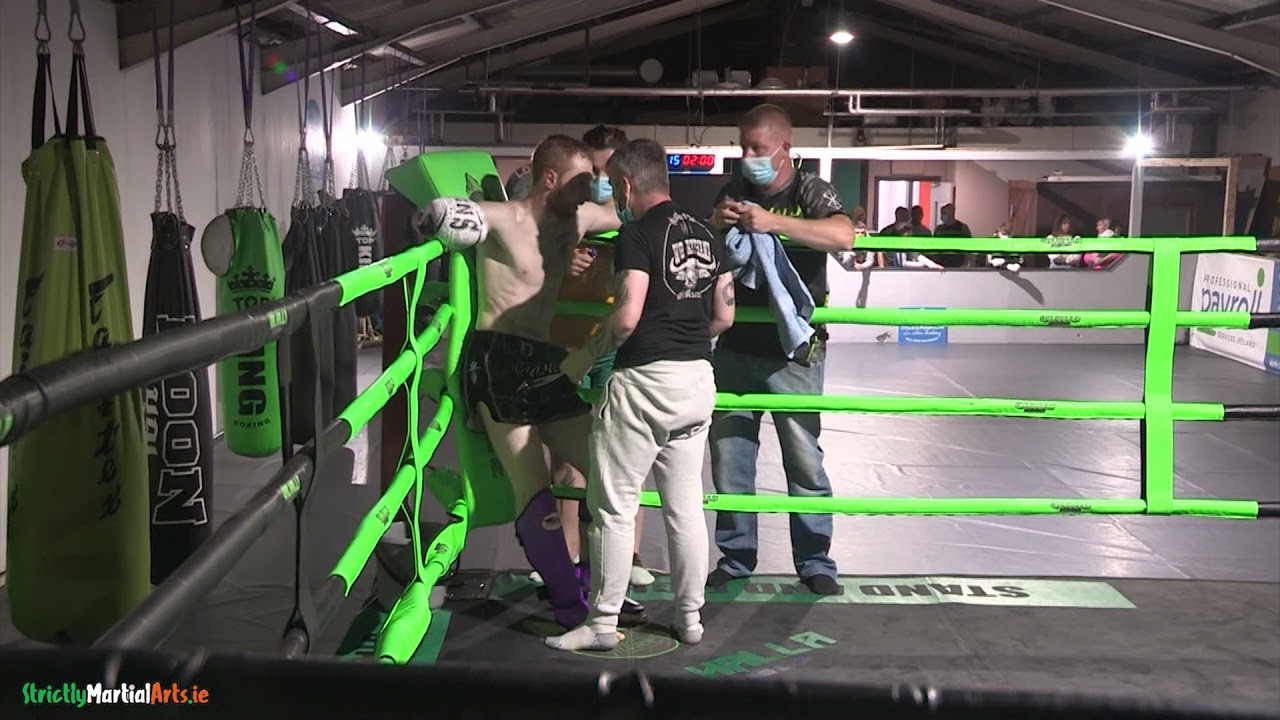 Shane Kelly vs Jake Walsh (Fight Video)