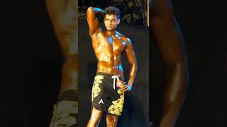 Fake enhanced 💉 Bodybuilder..... please support for next compitition 🔥