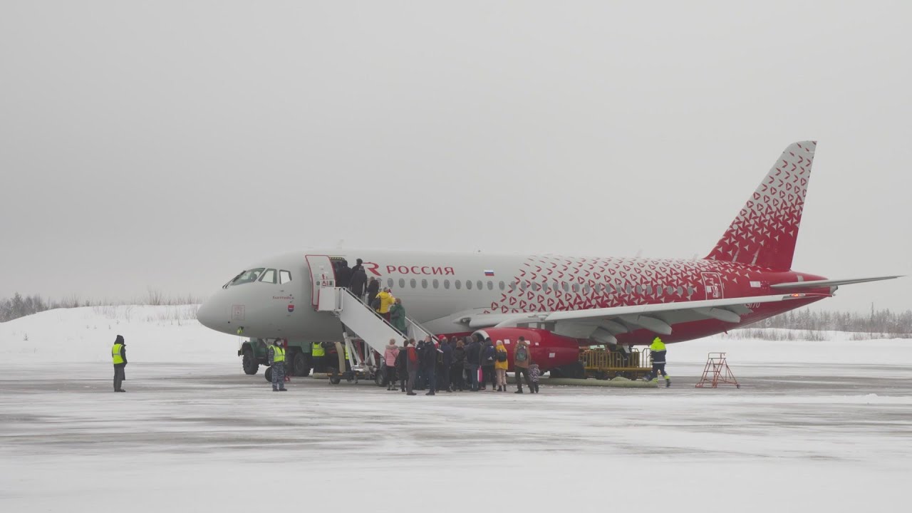 Специальный репортаж "Аэропорт " Хибины". Первый борт авиакомпании ...