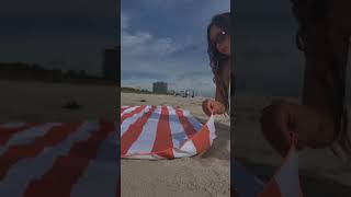 Stylish beach blanket with hidden storage, wind resistance & built-in umbrella insert 🌊☀️ Stylish beach blanket with hidden storage, wind resistance & built-in umbrella insert 🌊☀️