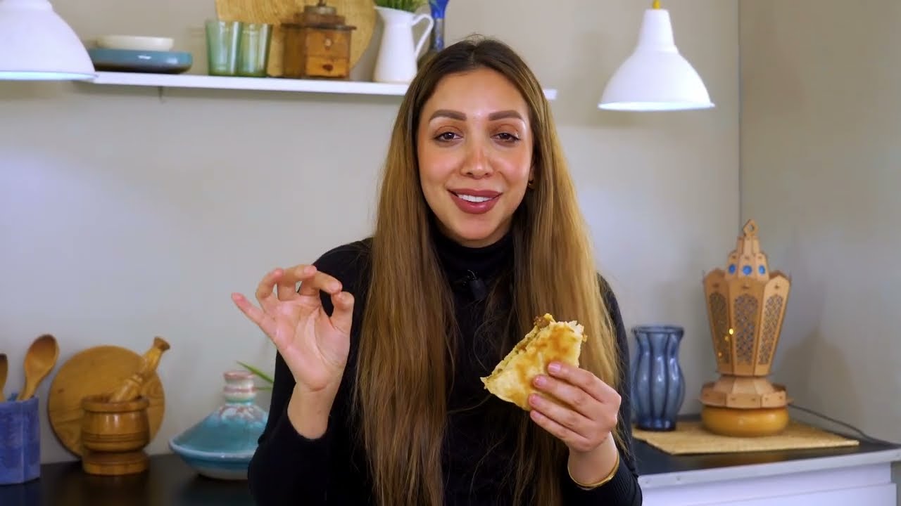 صينية العزومات ( الرقاق الفلاحي  باللحمة المفرومة ) و من غير فرن _ فطير مورق و زبدة من فاطمة زكريا