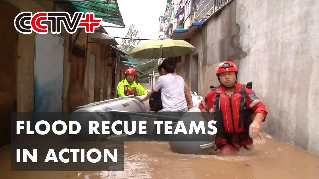 Rescuers Busy with Disaster Relief in China