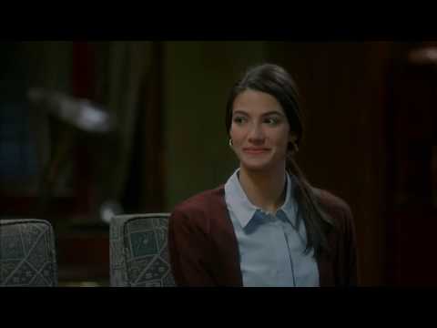 لما تبقى قاعد بتعطف وتلطف مع بنت حلوة وحد يطب عليك فجأة لمعى القط 