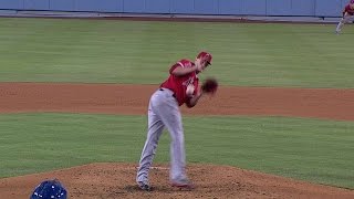 LAA@LAD: Richards shows off quick reflexes on mound screenshot 4