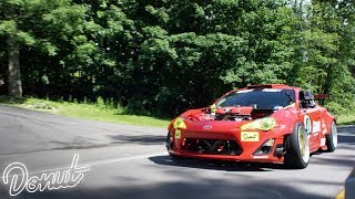 Ryan tuerck took the ferrari powered toyota gt4586 out on streets of
his home town in new hampshire to prove that it is fact a street car.
:d but c...