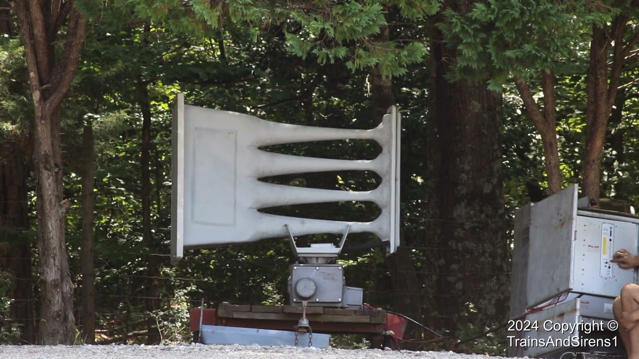 Analog Whelen WPS-4004 Tornado Siren First Full Run, All Signals