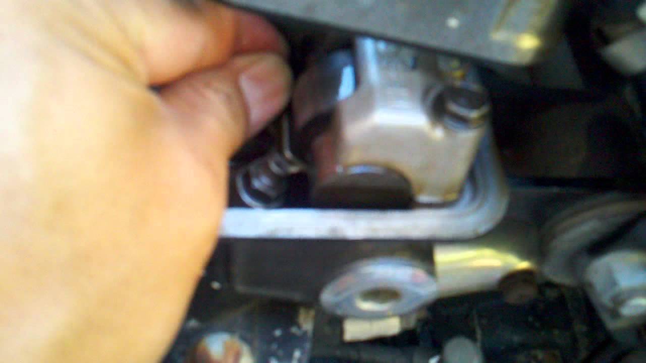 Gen Honda Com >> 1982 Honda Magna 750 - Valve / Rocker adjustment #1 - YouTube Gen Honda Com >> 1982 Honda Magna 750 - Valve / Rocker adjustment #1 - YouTube