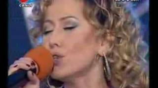 Gülü Susuz Seni Aşksız Bırakmam - Semude