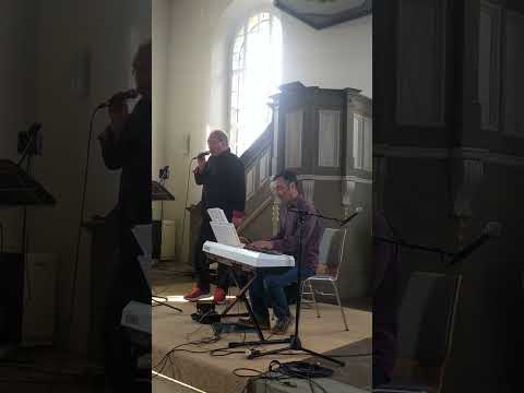 "Weil du nicht bist wie alle andern" featuring Mathis Oberhof(Text&Musik: Klaus Hoffmann)