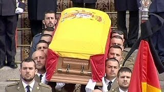Tens of thousands in Madrid say final farewell to Adolfo Suarez