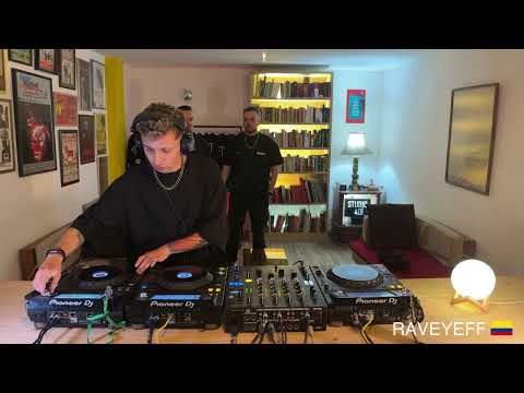 Live set · 02