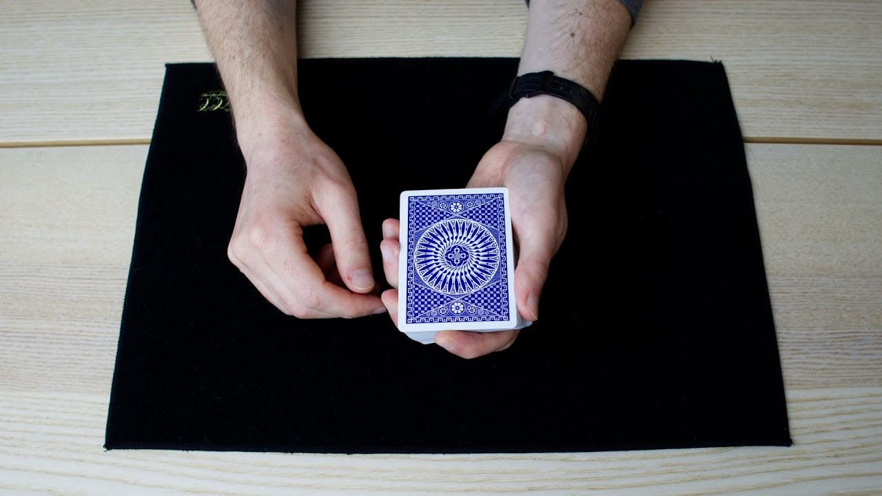 El criterio de un mago que actuaba (y dormía) en pubs simplificará tu magia y se recordorá más