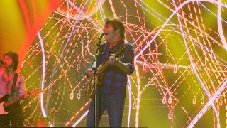 It Came Out of the Sky - Creedence Clearwater Revival (performed live by John Fogerty in Berlin)