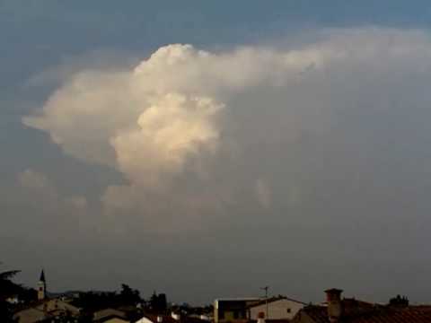 Overshooting top time lapse