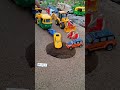 Autorickshaw and jcp pushing blue and yellow car in to pit near jcb man sitting #jcb #tractor