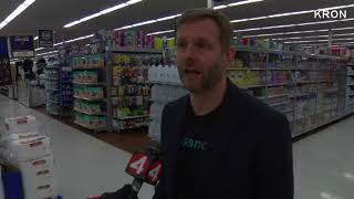 Robot takes stock at Walmart