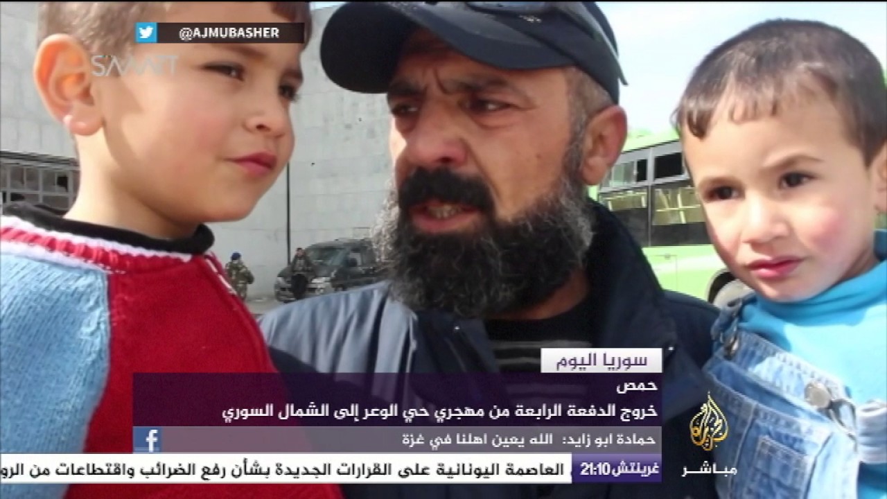 سوريا اليوم || مقاتلات يعتقد بأنها روسية تقصف بلدة معرة حرمة بالنابالم