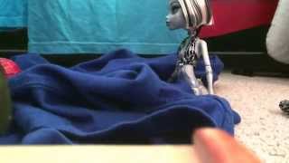 Monster High Stop Motion: Beach Day