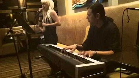 Born This Way acoustic cover (live), Traci Hines