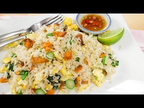 Salted Fish Fried Rice ข้าวผัดคะน้าปลาเค็ม - Hot Thai Kitchen!