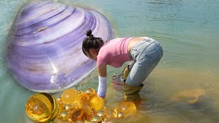 😱A Rare Treasure🩷The Girl Discovered A Large Clam Shell Containing Countless Precious Pearls
