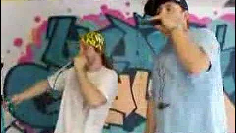 7L & Esoteric - 'Play Dumb (Live At UGHH.com)' - 6/27/06