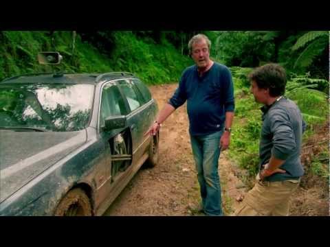 Jeremy discovers part of his door has fled. (TopGear Africa Special, 19x06)