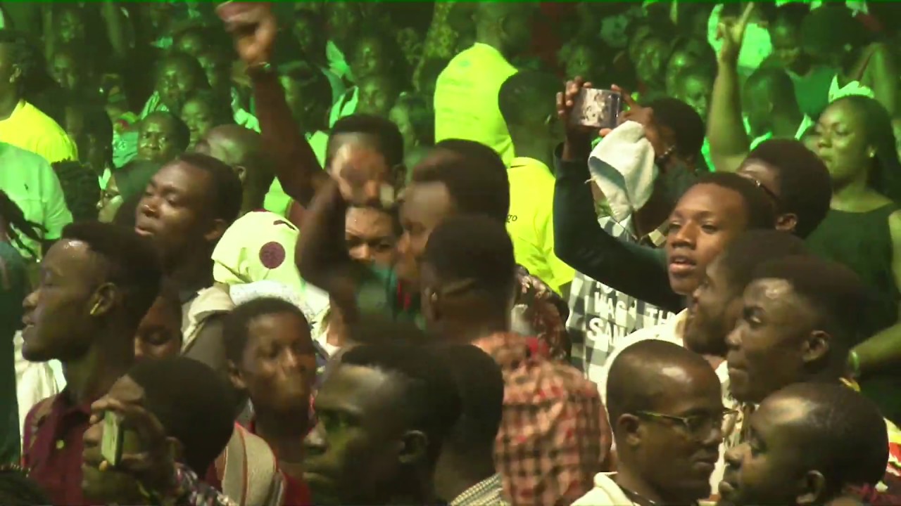 Akesse Brempong @ MTN stands in worship