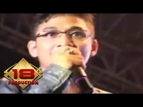 ungu---bayang-semu-(live-konser-medan-08-mei-2010)
