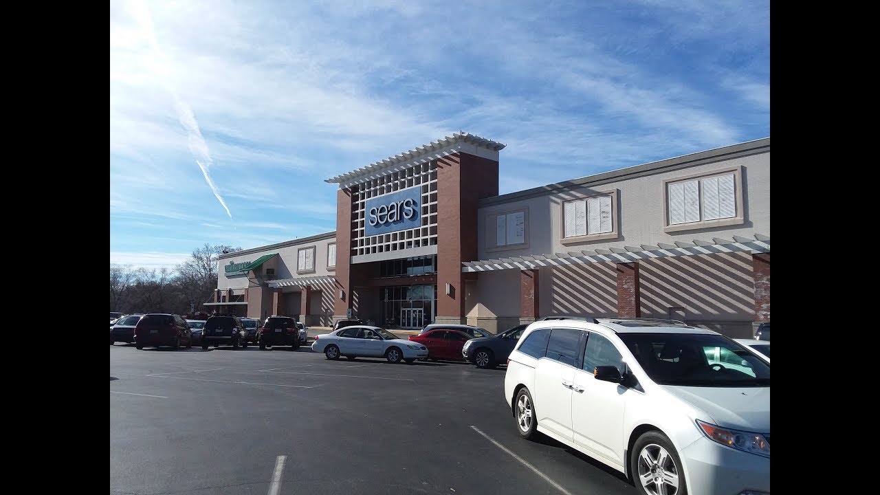 Nostalgia Mall Christmas 2018 Exploring the Greensboro Sears YouTube