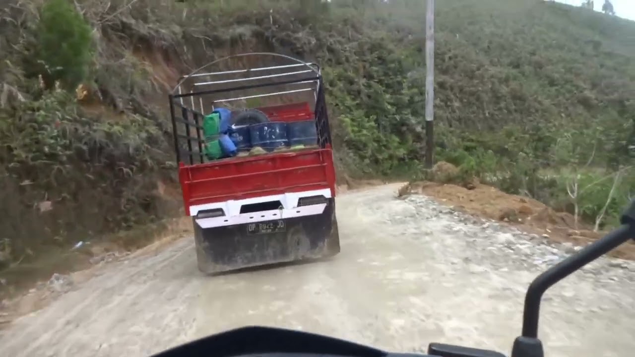 Kondisi terkini jalan poros Pasapa Nosu - Sumarorong 