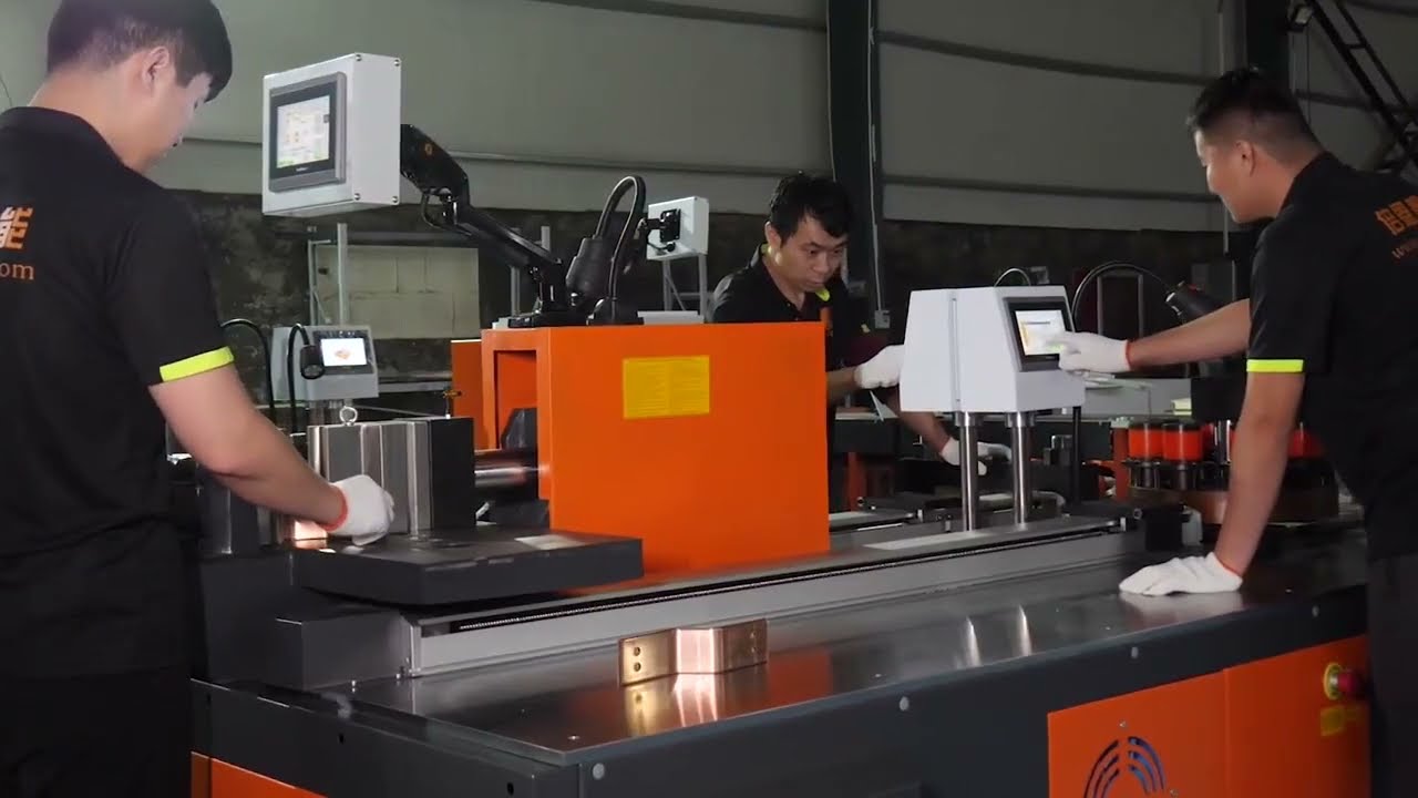 BEIENE CNC multifunction busbar processing Machine BPM-303CNC-8S