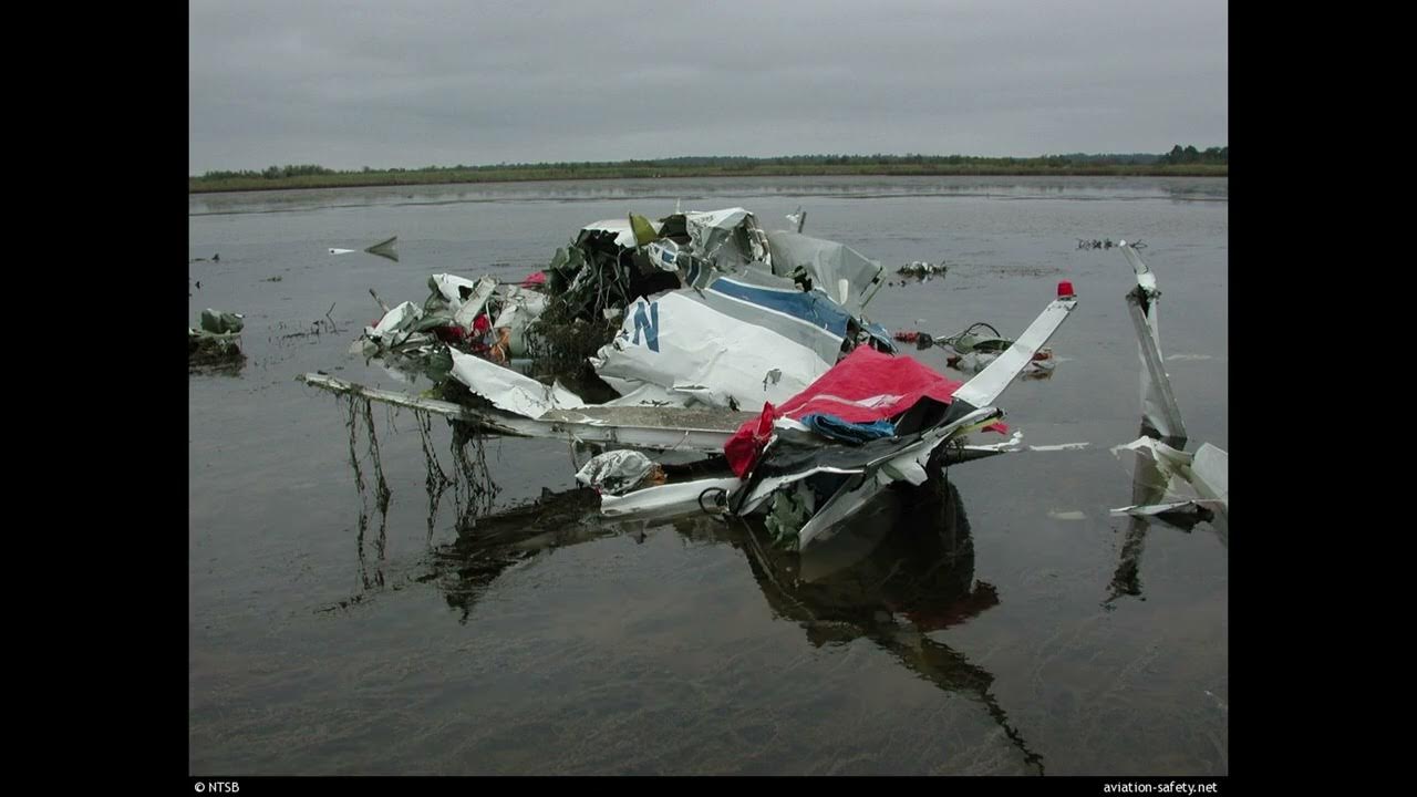 The strange accident of the Night Ship 282 October 23,2002 YouTube