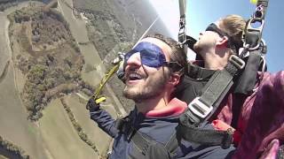 Elijah Hall   Skydiving