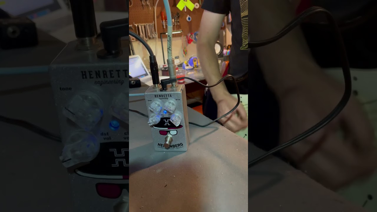 Henretta Engineering Heisenberg parallel distortion and clean boost