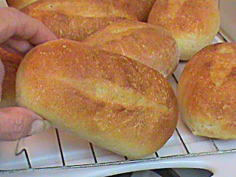 how-to-make-broetchen:-german-bread-rolls