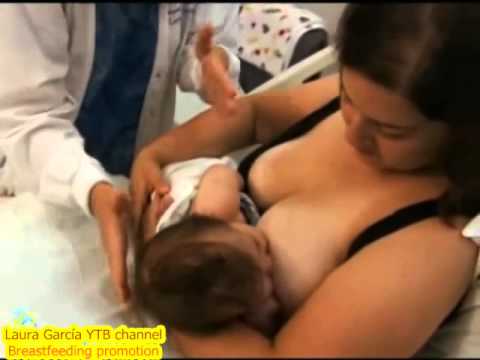 Vanessa en el hospital con su bebé