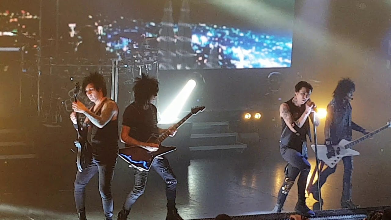 Black Veil Brides "Wake Up" Birmingham 2018 YouTube