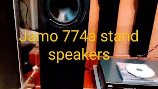 Jamo floor stand speakers . Altavoces de pie Jamo mod 774a