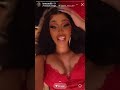 Cardi B escutando Envolver - Anitta