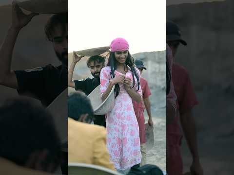 Chalaak Majdoor 😂-#funnyvideo #funny #shorts ￼ thumbnail